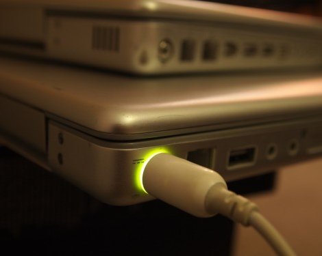 Переменчивая история MagSafe